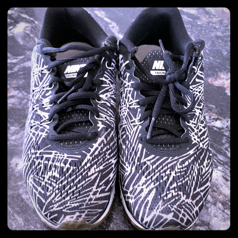 Nike Tailwind 8 running shoes